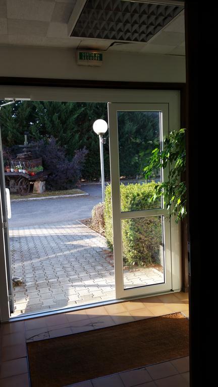 Hotel Le Pressoir - Auxerre Appoigny Zewnętrze zdjęcie